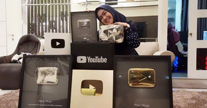 Youtube Play Button - Indonesia