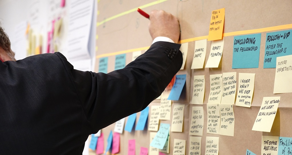 memulai karir sebagai product manager