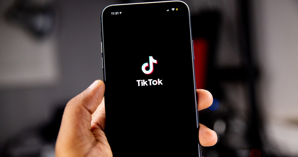 Tikmate