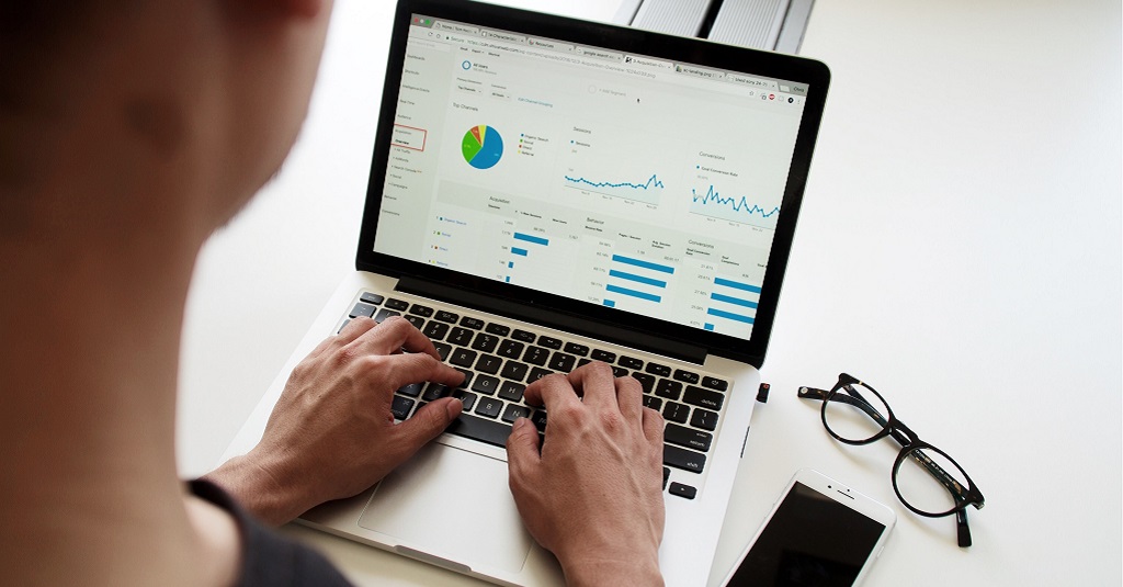 Apa Itu Webuzo? Apa Itu Webuzo?